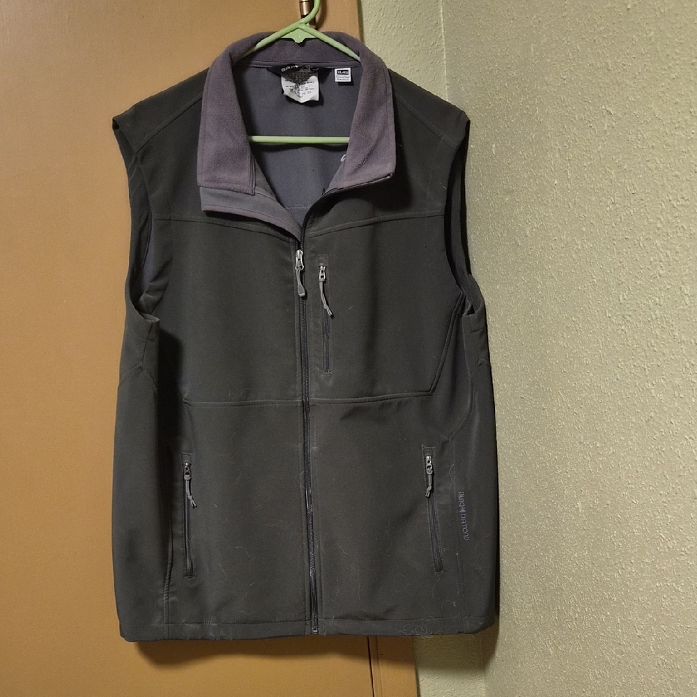 Black Diamond Men's Gray Softshell Vest with Light Gray Collar